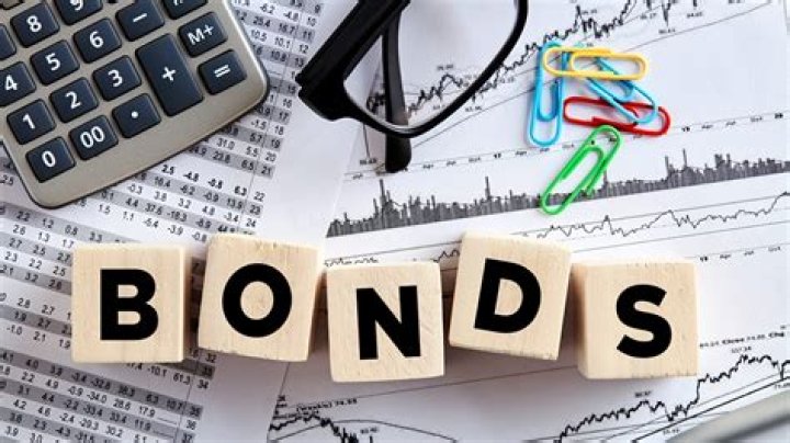 How do you sell bonds in the secondary market?
