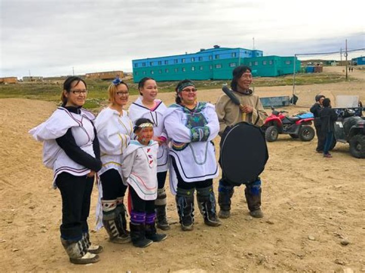What cultures are in Nunavut?